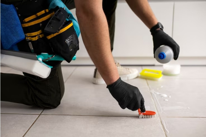Grout Cleaning and Sealing